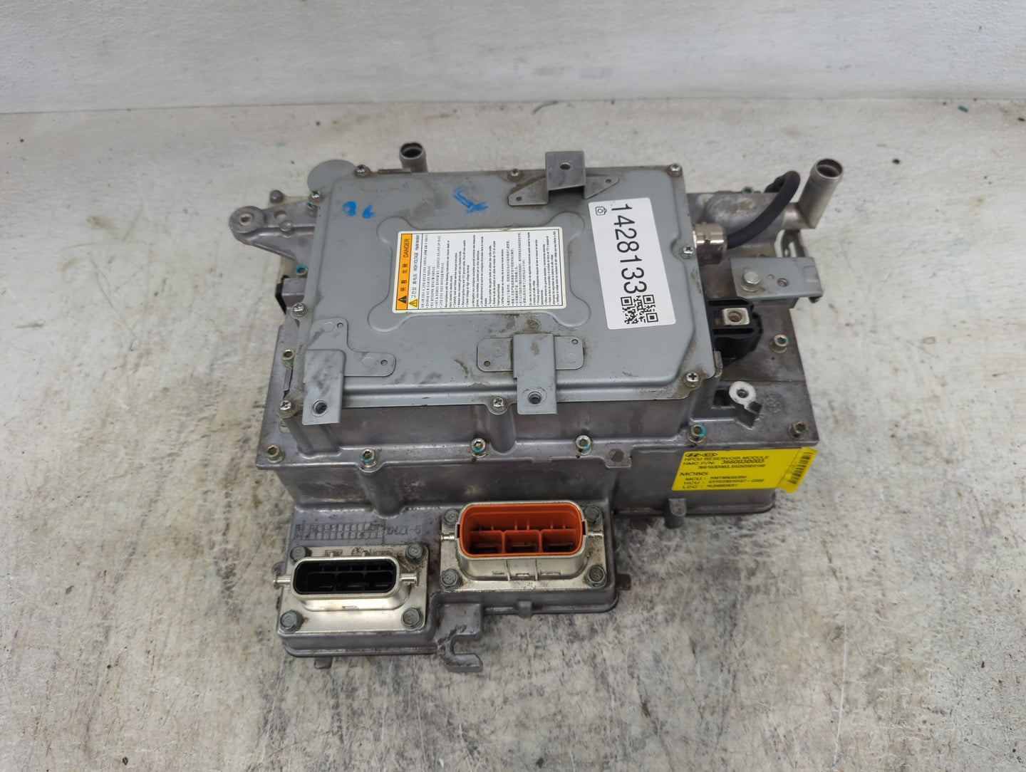 2011 Sonata Ac Dc Power Control Module Accessory Computer Power Inverter - Oemusedautoparts1.com