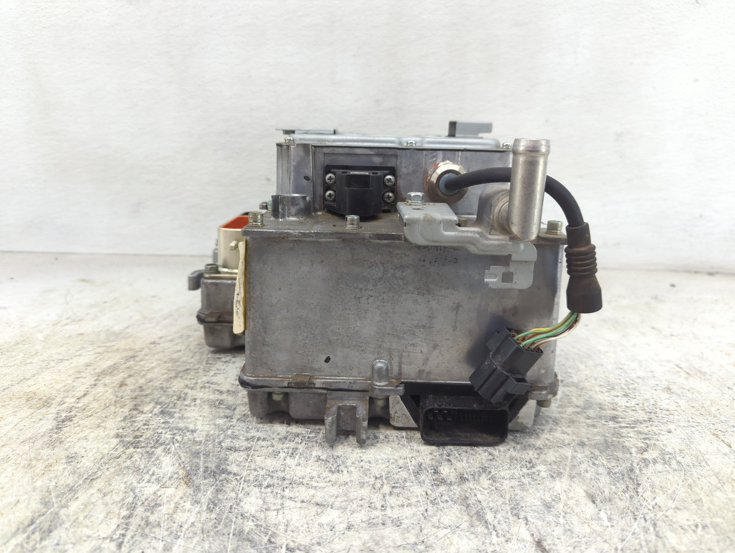 2011 Sonata Ac Dc Power Control Module Accessory Computer Power Inverter - Oemusedautoparts1.com