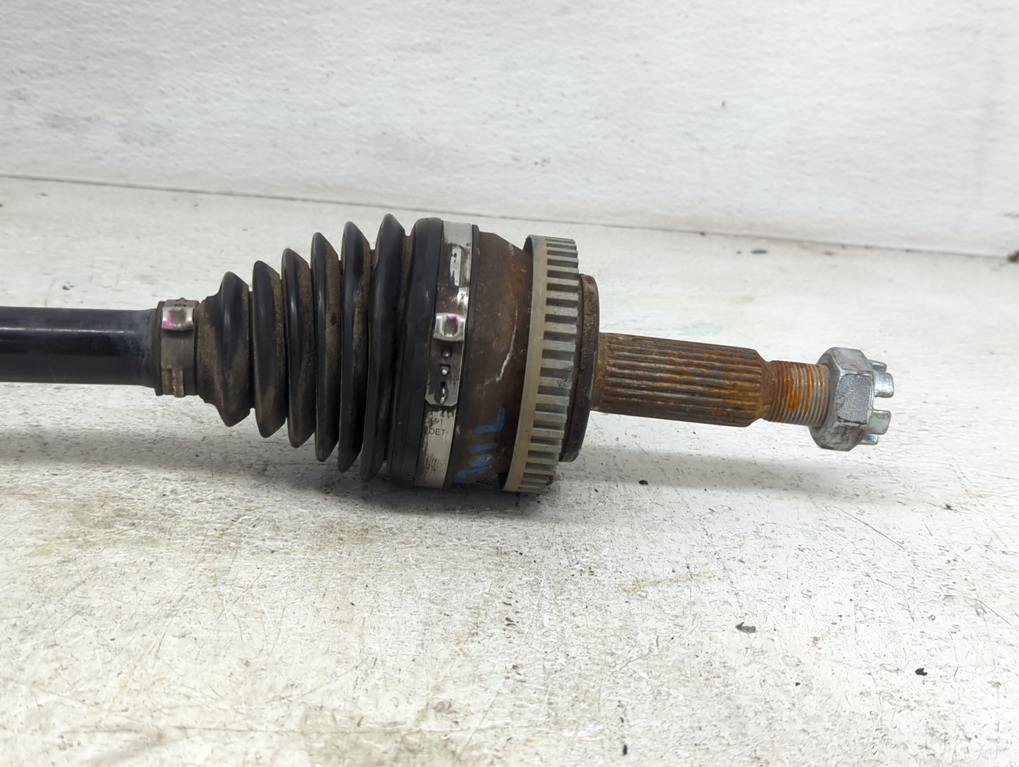 2011-2014 Hyundai Sonata Axle Shaft Front Driver Cv C/v - Oemusedautoparts1.com