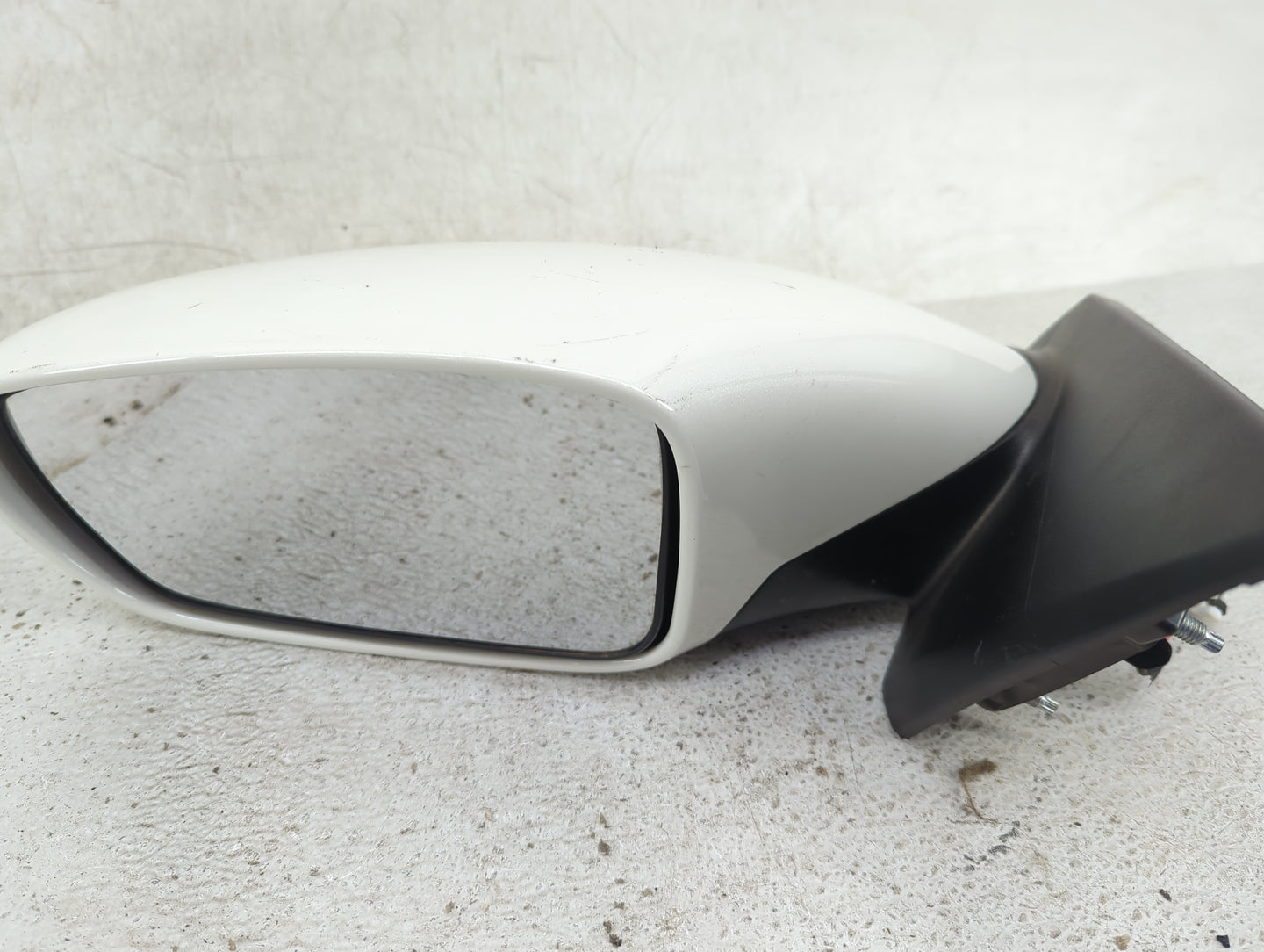 2011-2014 Hyundai Sonata Driver Side View Mirror - Left Door Mirror OEM Used - Oemusedautoparts1.com