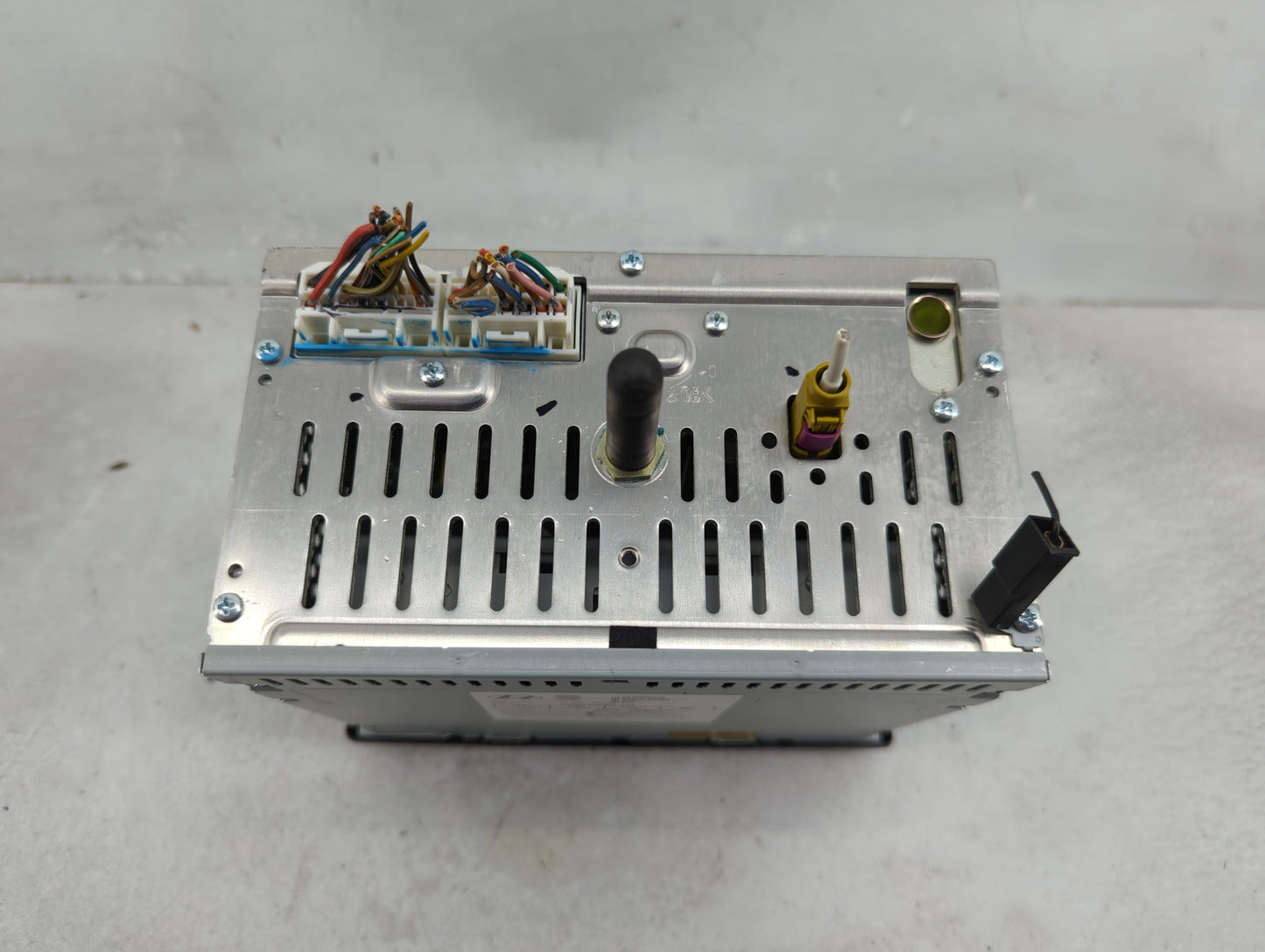 2013 Hyundai Sonata Radio AM FM Cd Player Receiver Replacement P/N:96180-3Q700 961803Q700 Fits OEM Used Auto Parts - Oemused