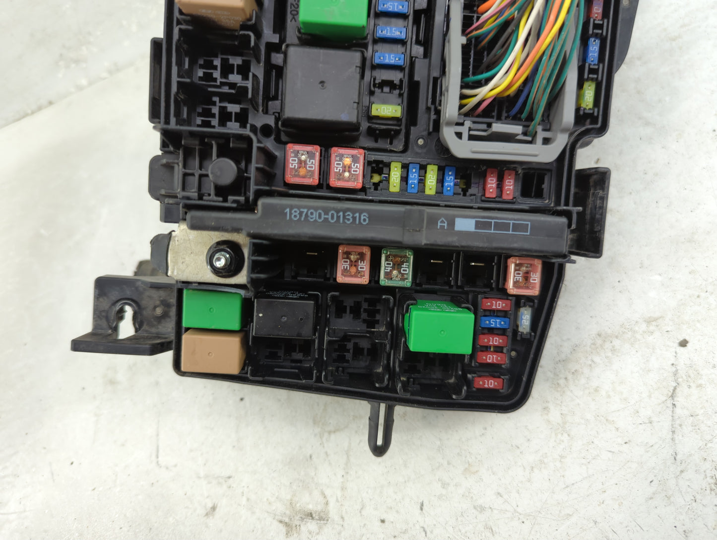 2011-2014 Hyundai Sonata Fusebox Fuse Box Panel Relay Module Fits Fits 2011 2012 2013 2014 OEM Used Auto Parts - Oemusedauto