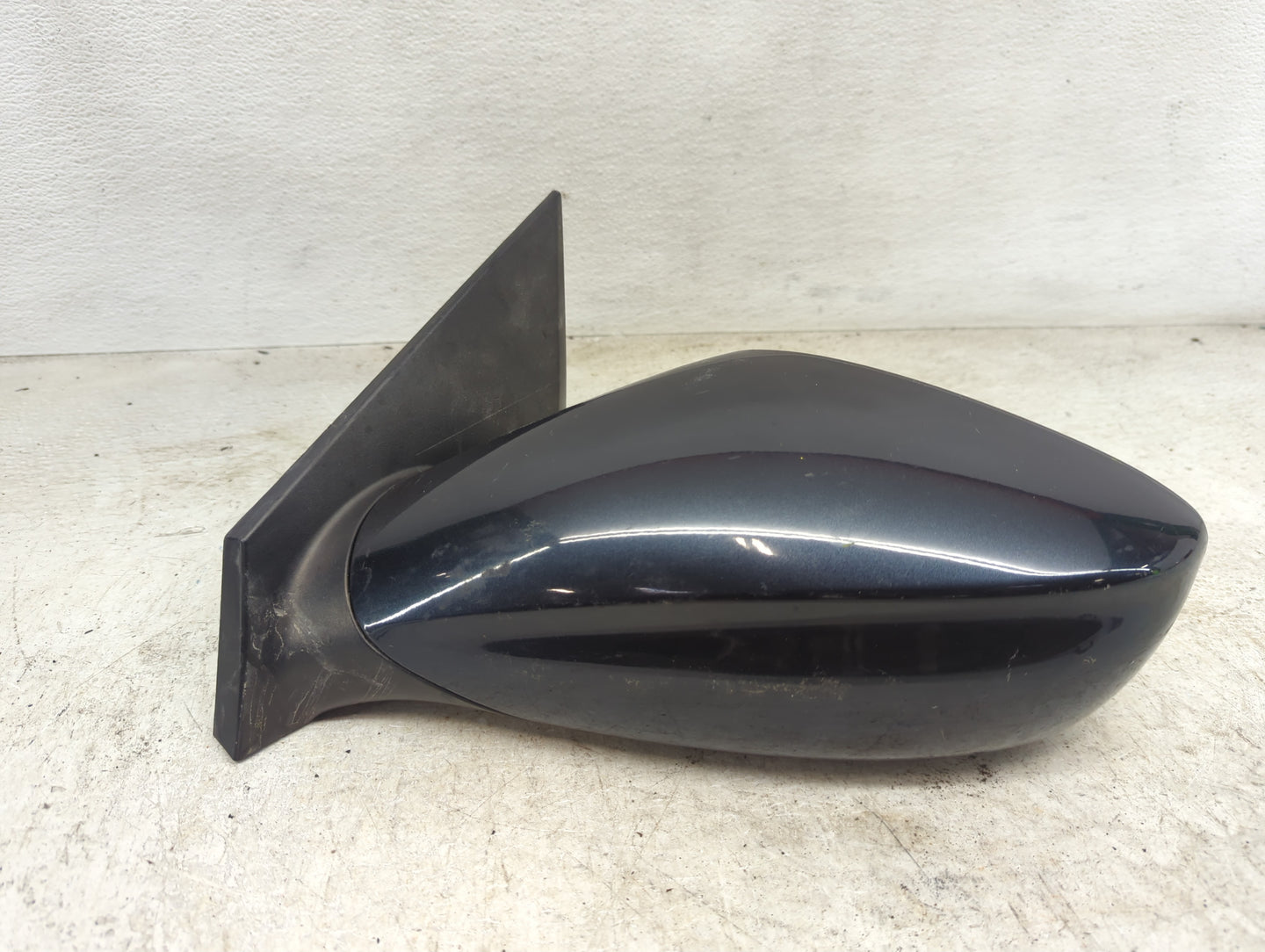 2011-2014 Hyundai Sonata Driver Side View Mirror - Left Door Mirror OEM Used - Oemusedautoparts1.com