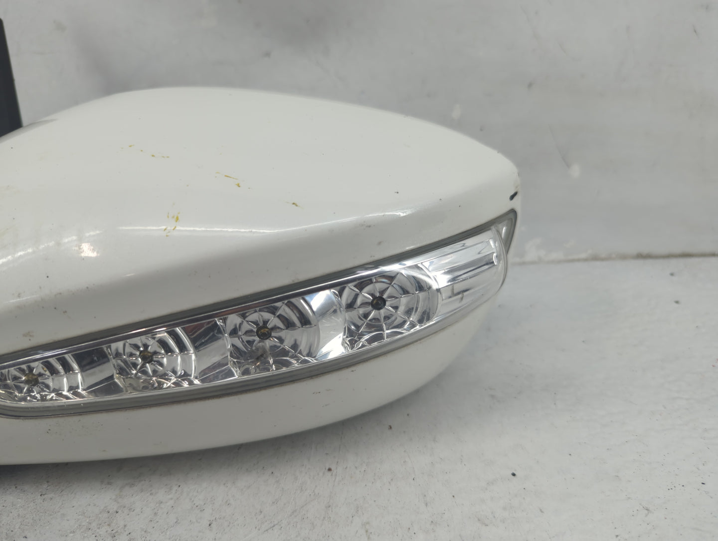 2011-2014 Hyundai Sonata Passenger Side View Mirror - Right Door Mirror OEM Used - Oemusedautoparts1.com