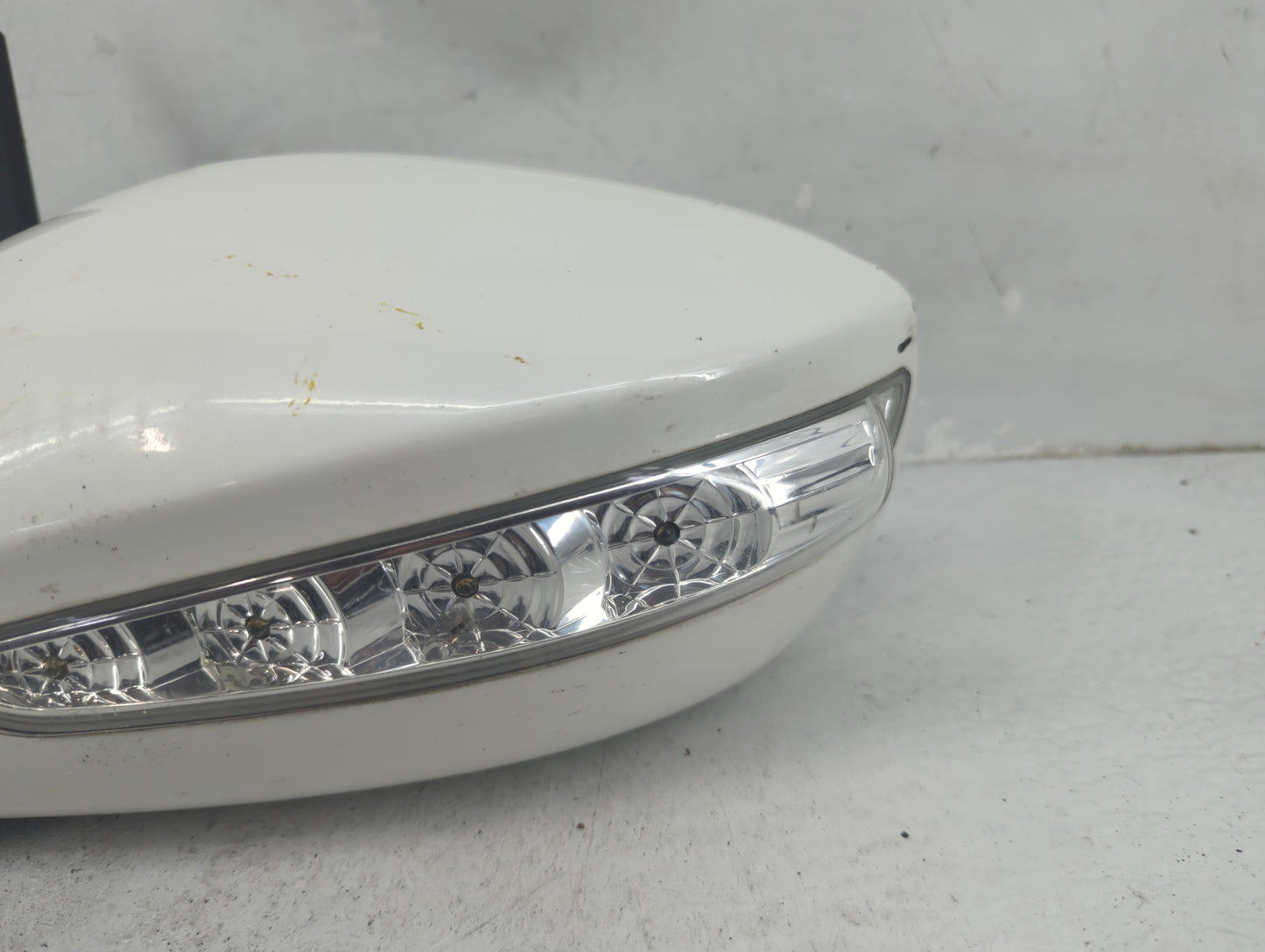 2011-2014 Hyundai Sonata Passenger Side View Mirror - Right Door Mirror OEM Used - Oemusedautoparts1.com