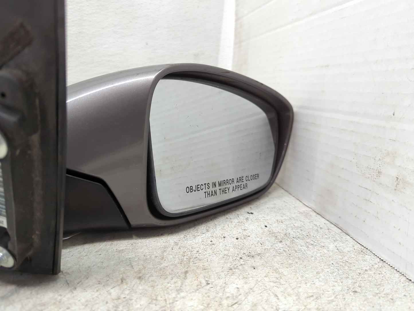 2011-2014 Hyundai Sonata Passenger Side View Mirror - Right Door Mirror OEM Used - Oemusedautoparts1.com