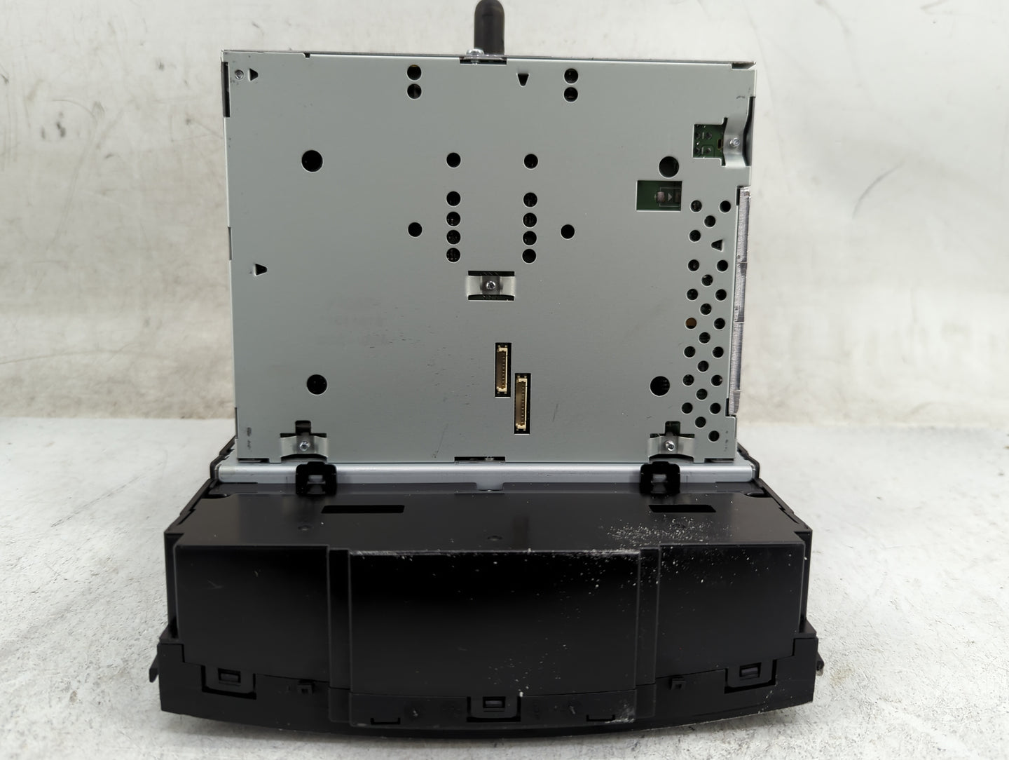 2013 Hyundai Sonata Radio AM FM Cd Player Receiver Replacement P/N:96560-3Q205 AV244INAN Fits OEM Used Auto Parts - Oemuseda