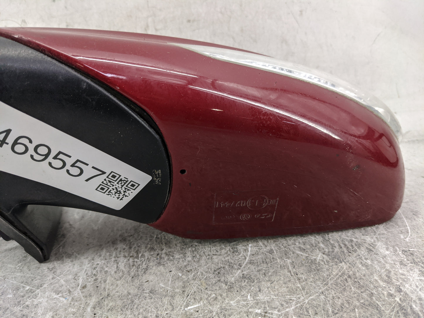 2011-2015 Hyundai Sonata Driver Side View Mirror - Left Door Mirror OEM Used - Oemusedautoparts1.com