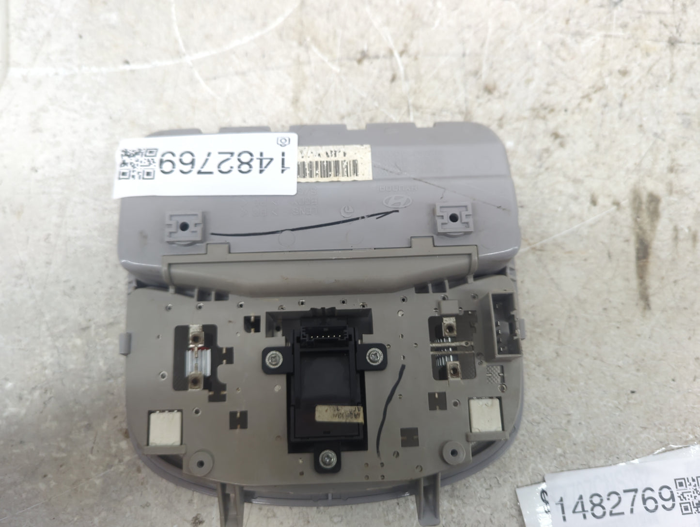 2013 Hyundai Sonata Overhead Roof Console Gray - Oemusedautoparts1.com