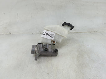 compare product 2011-2014 Hyundai Sonata Brake Master Cylinder 1490295