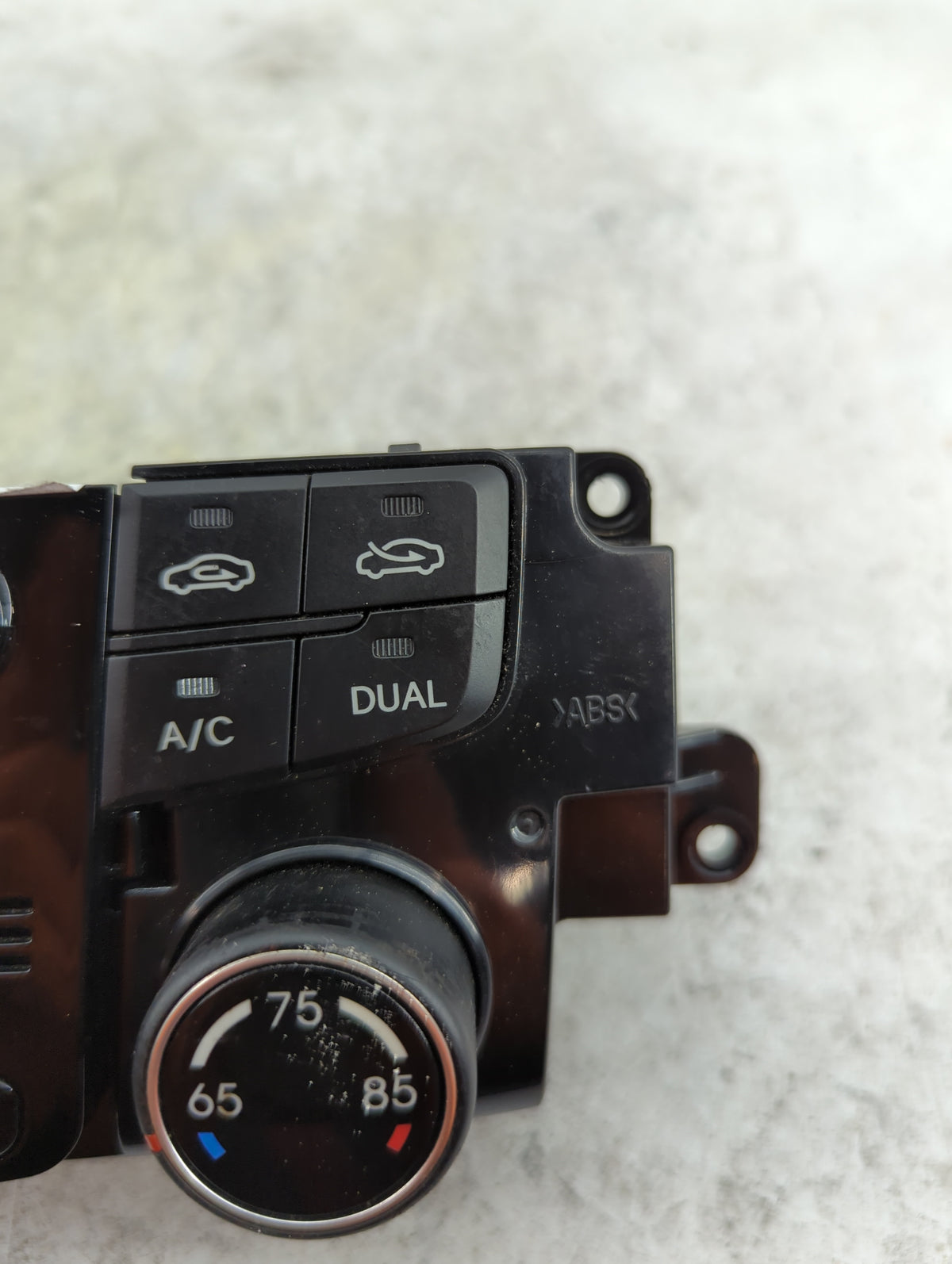 2011-2013 Hyundai Sonata Climate Control Module Temperature AC/Heater Replacement P/N:97250-3SXXX 97250-3QXXX Fits OEM Used 