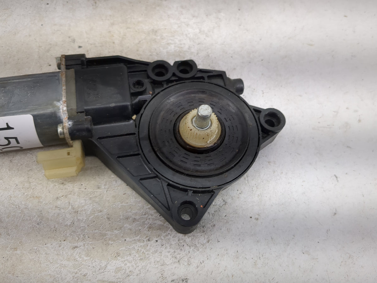 2011-2014 Hyundai Sonata Passenger Front Right Power Window Motor 1501915 - Oemusedautoparts1.com