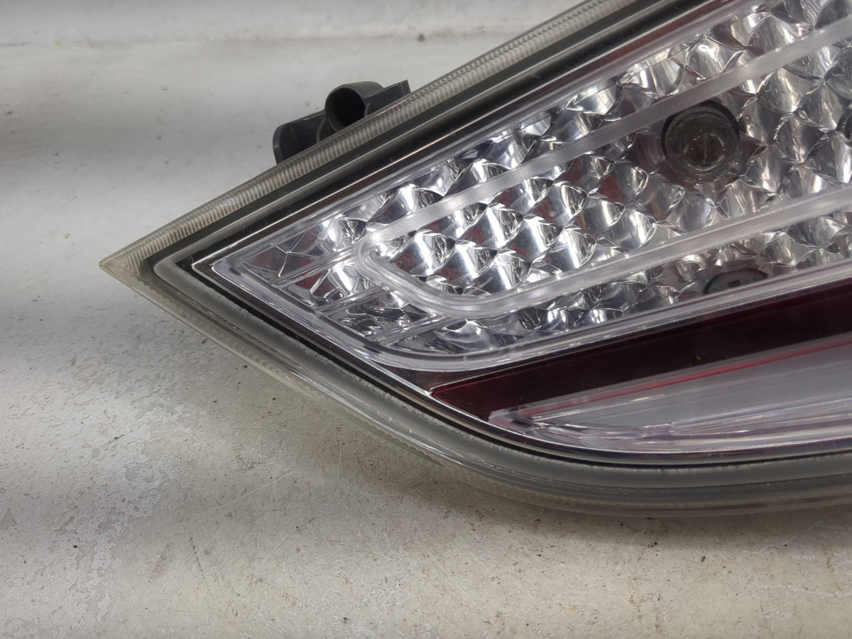 2011 Hyundai Sonata Passenger Right Side Deck Lid Mounted Tail Light 1512064 - Oemusedautoparts1.com