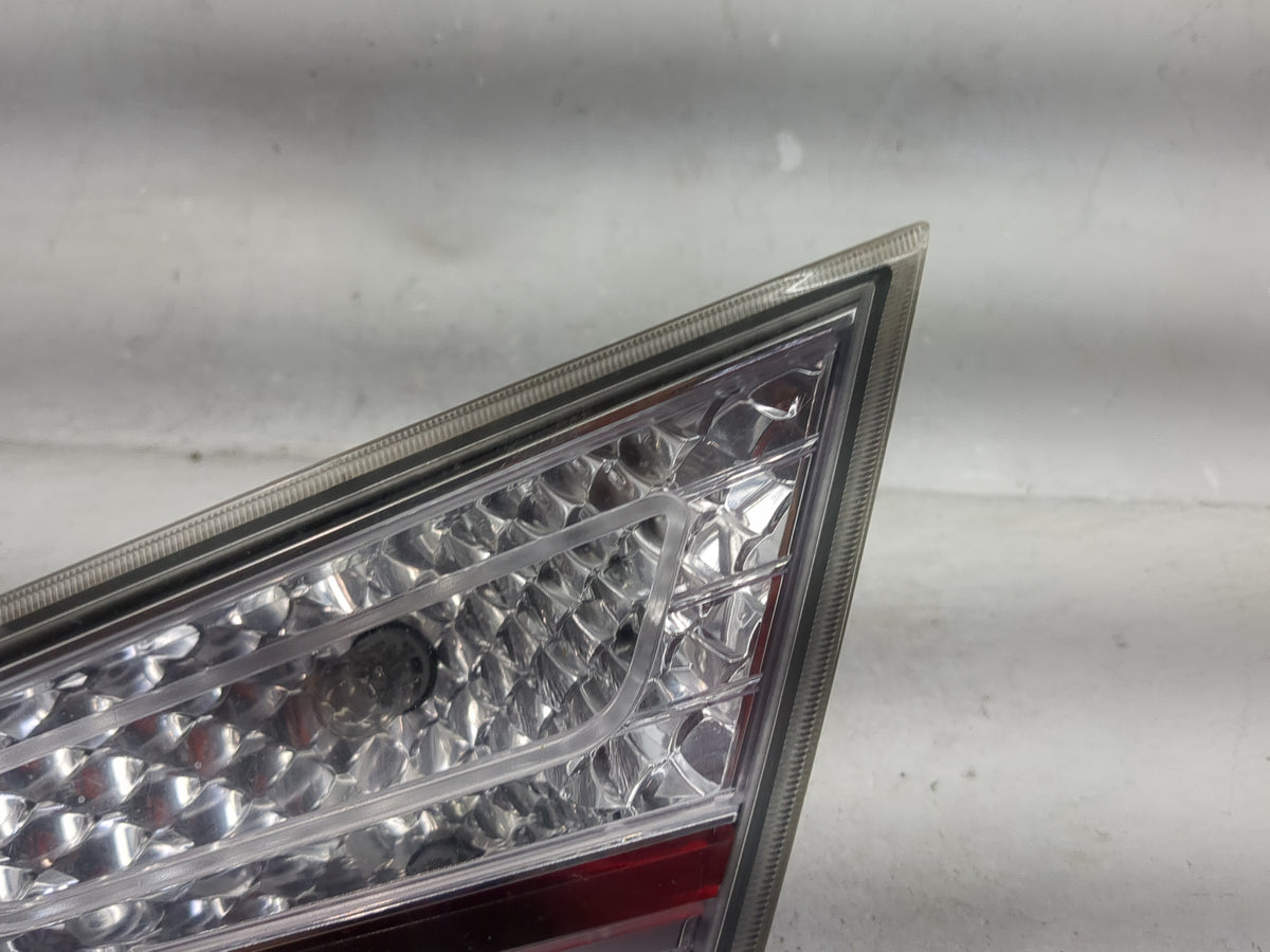 2011 Hyundai Sonata Passenger Right Side Deck Lid Mounted Tail Light 1512064 - Oemusedautoparts1.com