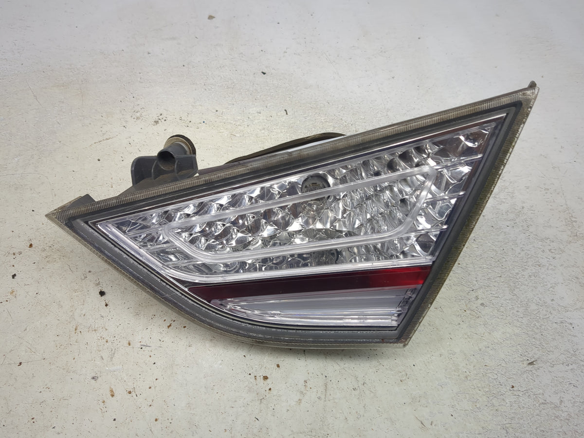 2011 Hyundai Sonata Passenger Right Side Deck Lid Mounted Tail Light 1512287 - Oemusedautoparts1.com