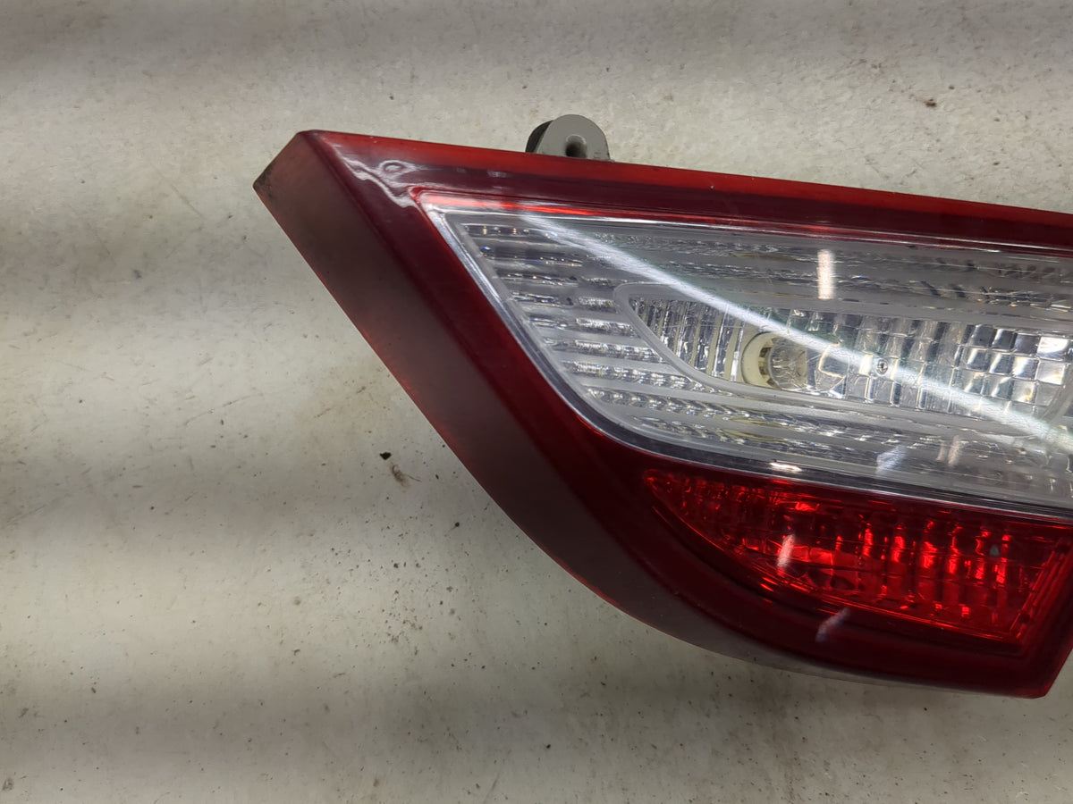 2011 Hyundai Sonata Passenger Right Side Deck Lid Mounted Tail Light 1513402 - Oemusedautoparts1.com