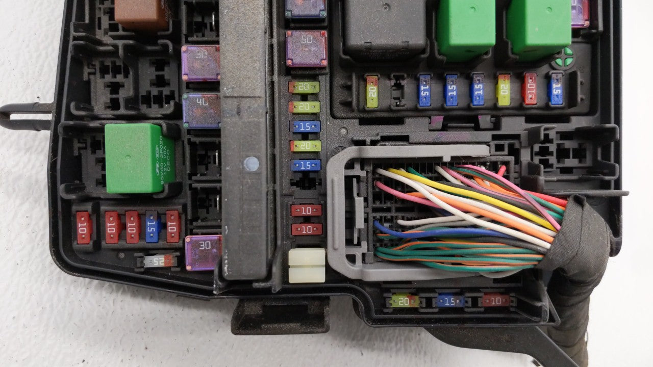 2011-2014 Hyundai Sonata Fusebox Fuse Box Panel Relay Module P/N:VS912003Q071MG VSQFHE2370F0175 Fits Fits 2011 2012 2013 201