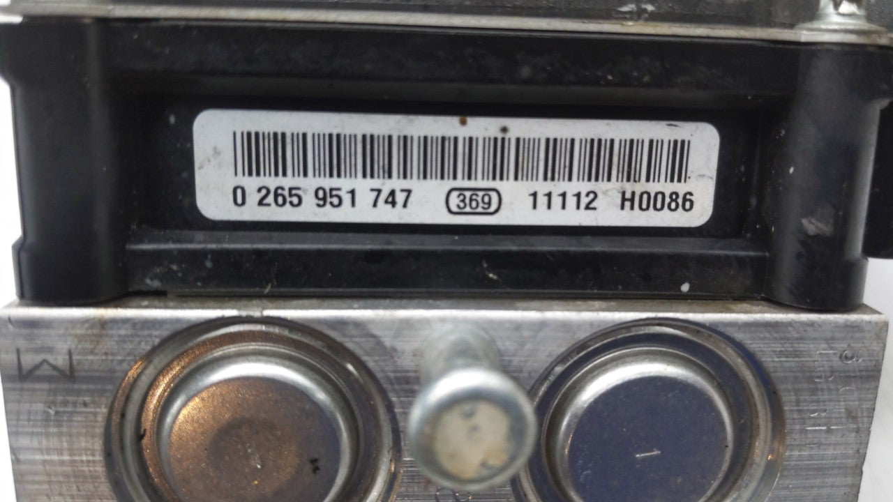 2011-2013 Hyundai Sonata ABS Pump Control Module Replacement P/N:58920-30500 58920-3Q500 Fits Fits 2011 2012 2013 OEM Used A