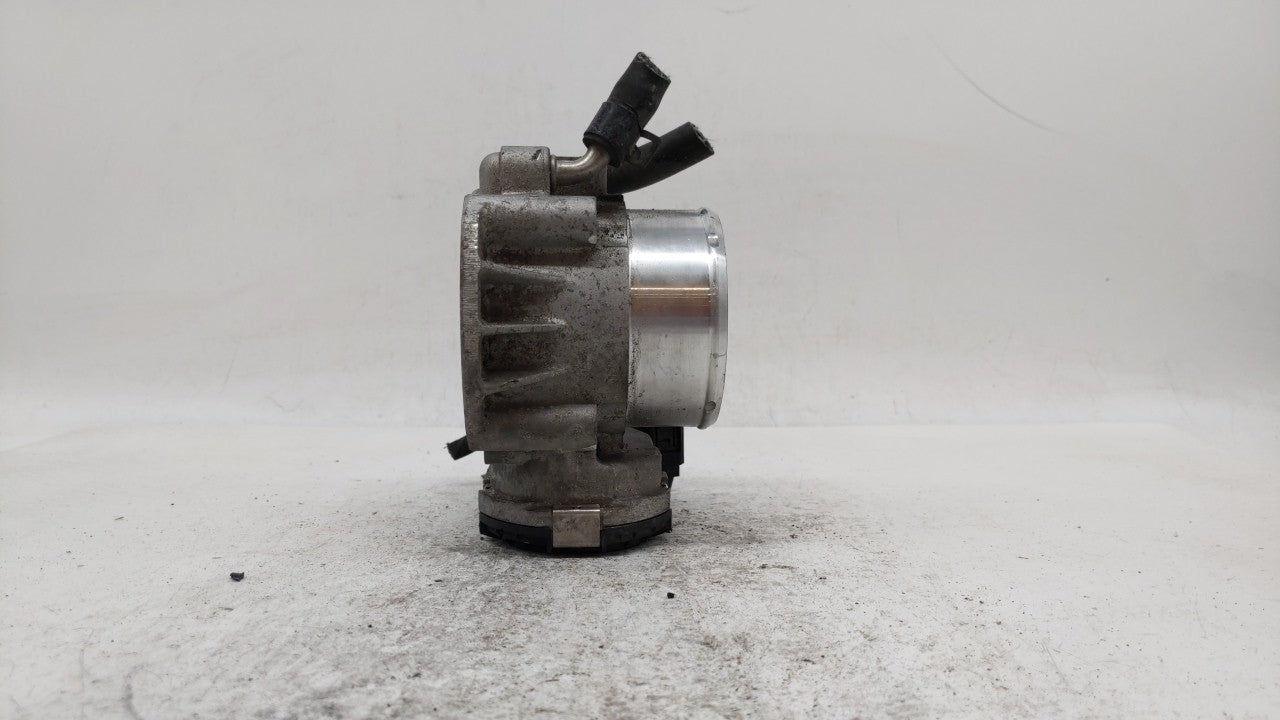 2011-2014 Hyundai Sonata Throttle Body P/N:35100-2G700 Fits Fits 2011 2012 2013 2014 2015 2016 OEM Used Auto Parts - Oemused