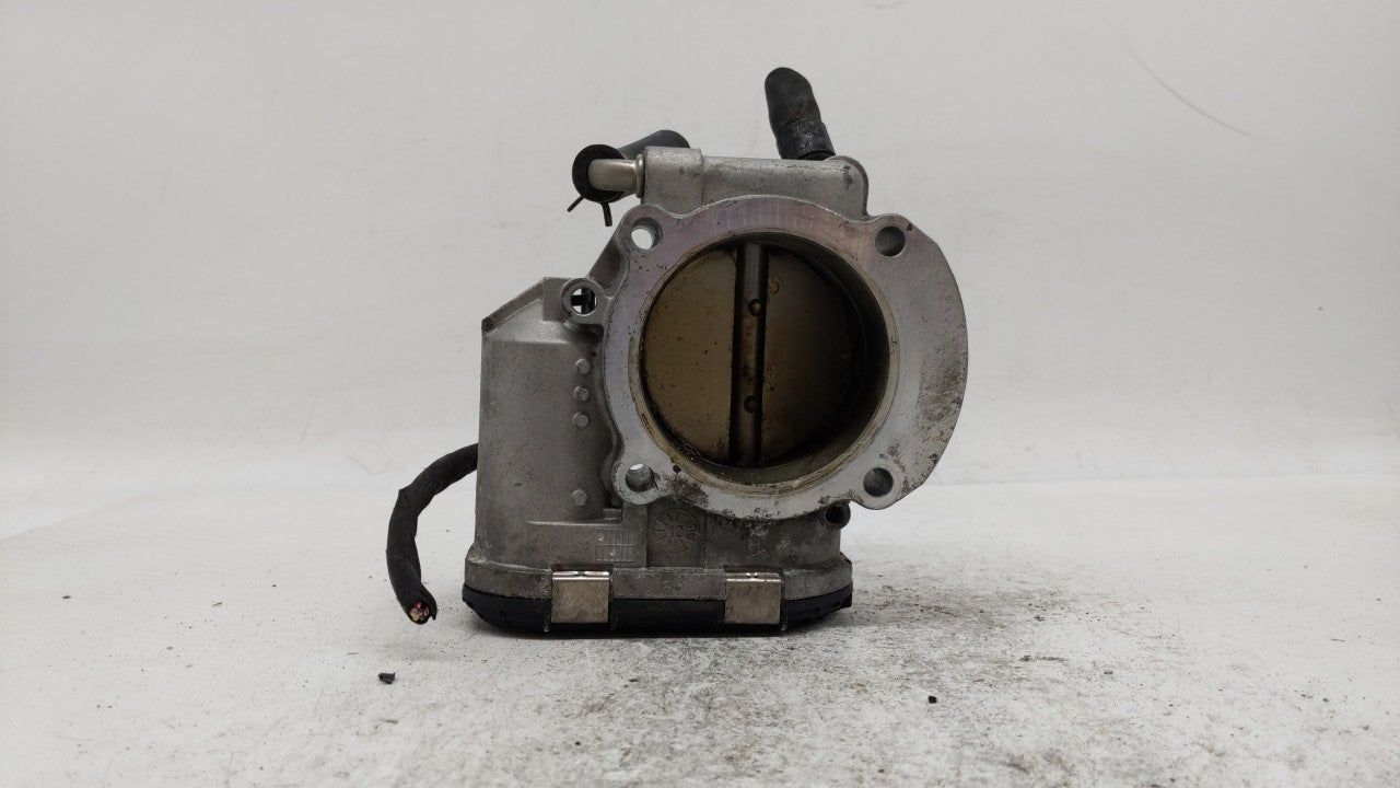 2011-2014 Hyundai Sonata Throttle Body P/N:35100-2G700 Fits Fits 2011 2012 2013 2014 2015 2016 OEM Used Auto Parts - Oemused