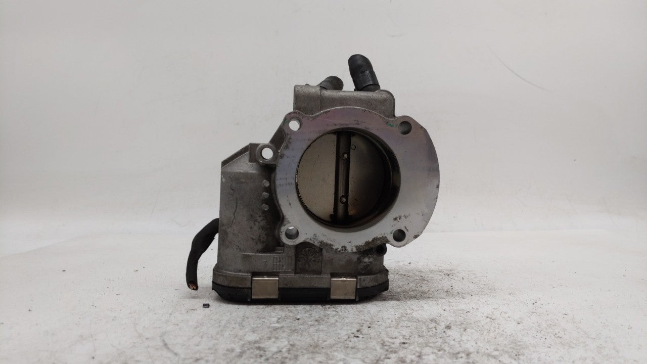 2011-2014 Hyundai Sonata Throttle Body P/N:35100-2G710 Fits Fits 2011 2012 2013 2014 2015 2016 OEM Used Auto Parts - Oemused