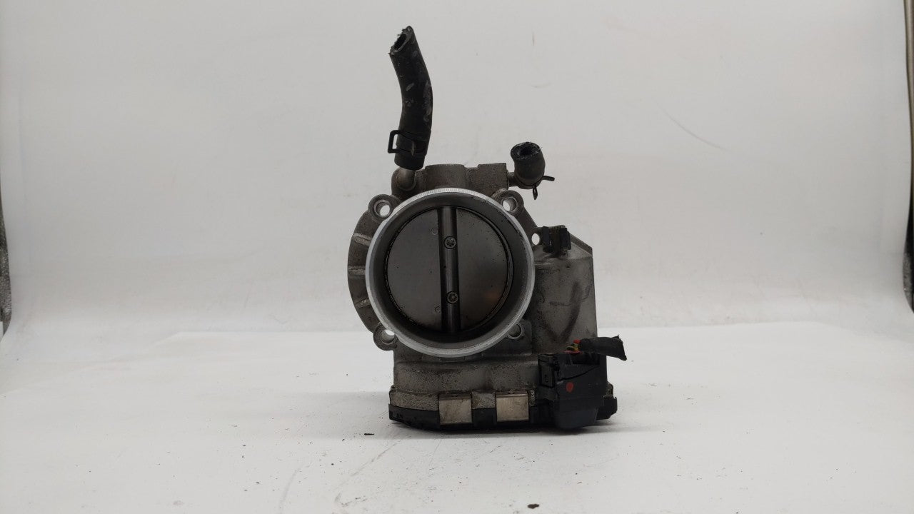 2011-2014 Hyundai Sonata Throttle Body P/N:35100-2G700 Fits Fits 2011 2012 2013 2014 2015 2016 OEM Used Auto Parts - Oemused