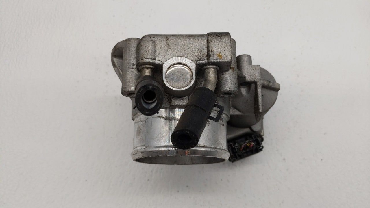 2011-2014 Hyundai Sonata Throttle Body P/N:35100-2G710 Fits Fits 2011 2012 2013 2014 2015 2016 OEM Used Auto Parts - Oemused