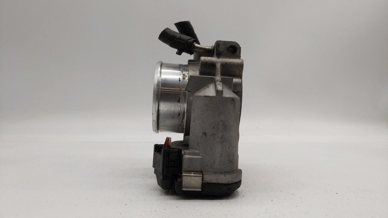 2011-2014 Hyundai Sonata Throttle Body P/N:35100-2G710 Fits Fits 2011 2012 2013 2014 2015 2016 OEM Used Auto Parts - Oemused