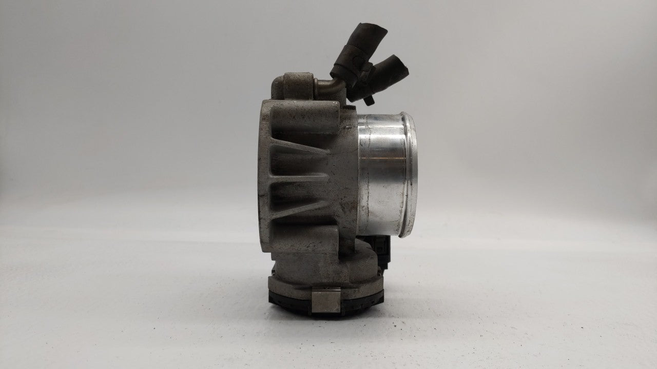 2011-2014 Hyundai Sonata Throttle Body P/N:35100-2G710 Fits Fits 2011 2012 2013 2014 2015 2016 OEM Used Auto Parts - Oemused