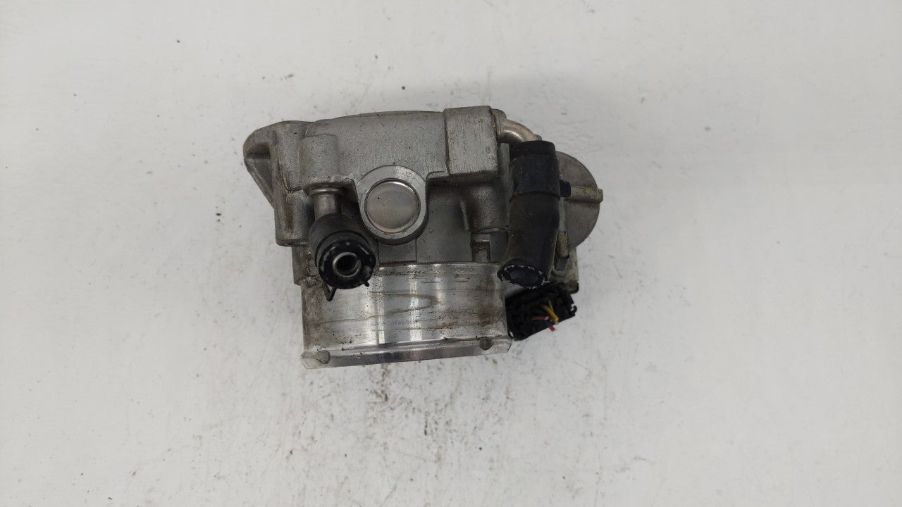 2011-2014 Hyundai Sonata Throttle Body P/N:35100-2G700 Fits Fits 2011 2012 2013 2014 2015 2016 OEM Used Auto Parts - Oemused