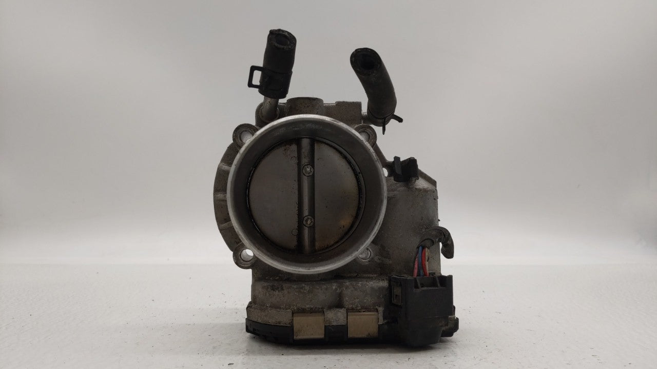 2011-2014 Hyundai Sonata Throttle Body P/N:35100-2G700 Fits Fits 2011 2012 2013 2014 2015 2016 OEM Used Auto Parts - Oemused