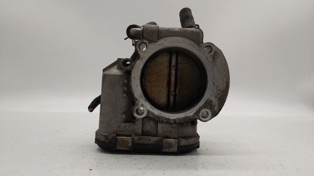 2011-2014 Hyundai Sonata Throttle Body P/N:35100-2G700 Fits Fits 2011 2012 2013 2014 2015 2016 OEM Used Auto Parts - Oemused