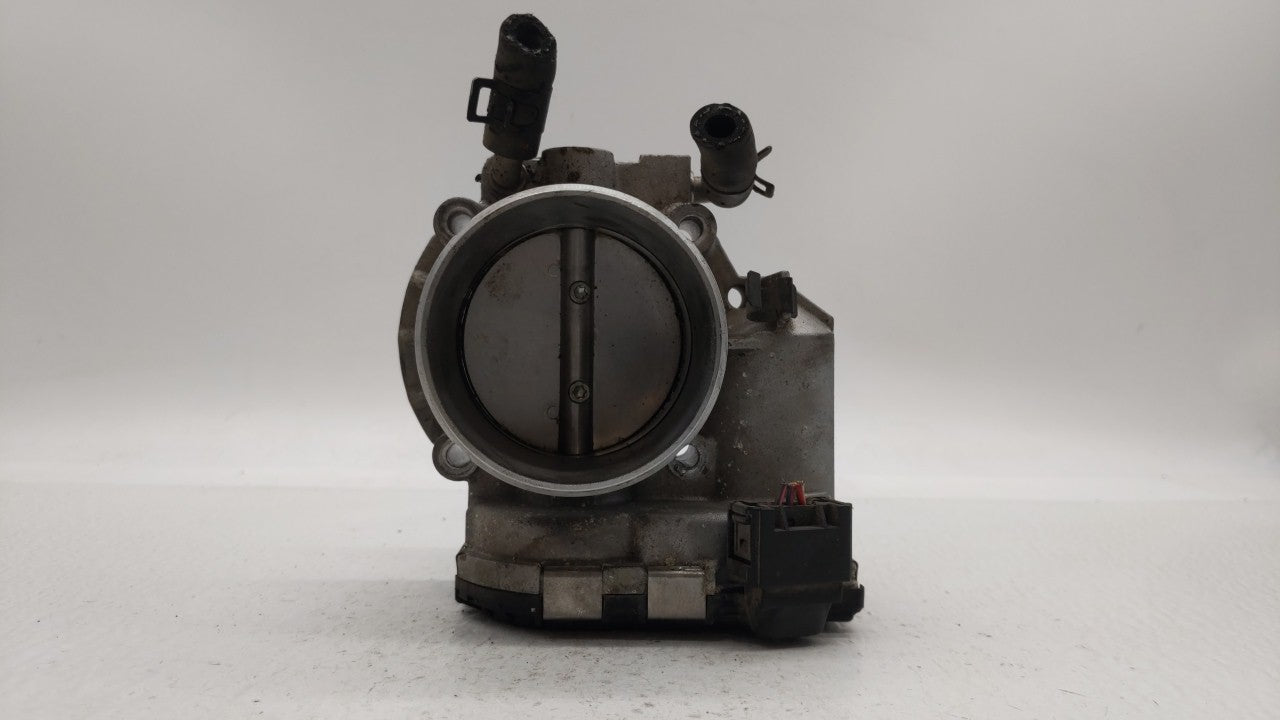 2011-2014 Hyundai Sonata Throttle Body P/N:35100-2G700 Fits Fits 2011 2012 2013 2014 2015 2016 OEM Used Auto Parts - Oemused