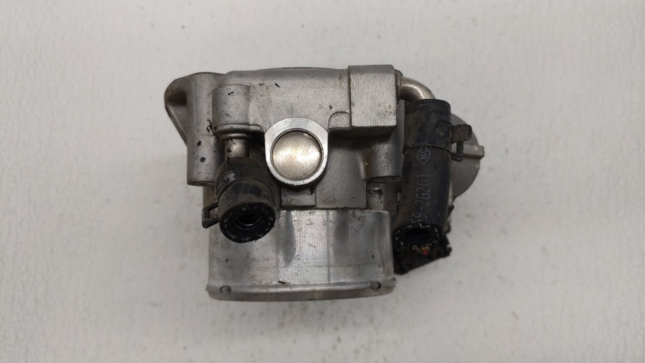 2011-2014 Hyundai Sonata Throttle Body P/N:35100-2G700 Fits Fits 2011 2012 2013 2014 2015 2016 OEM Used Auto Parts - Oemused