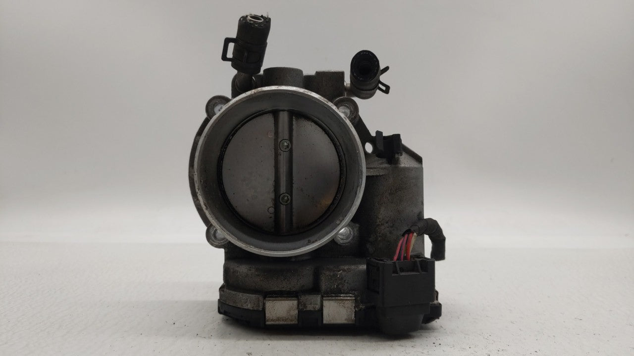 2011-2014 Hyundai Sonata Throttle Body P/N:35100-2G700 Fits Fits 2011 2012 2013 2014 2015 2016 OEM Used Auto Parts - Oemused