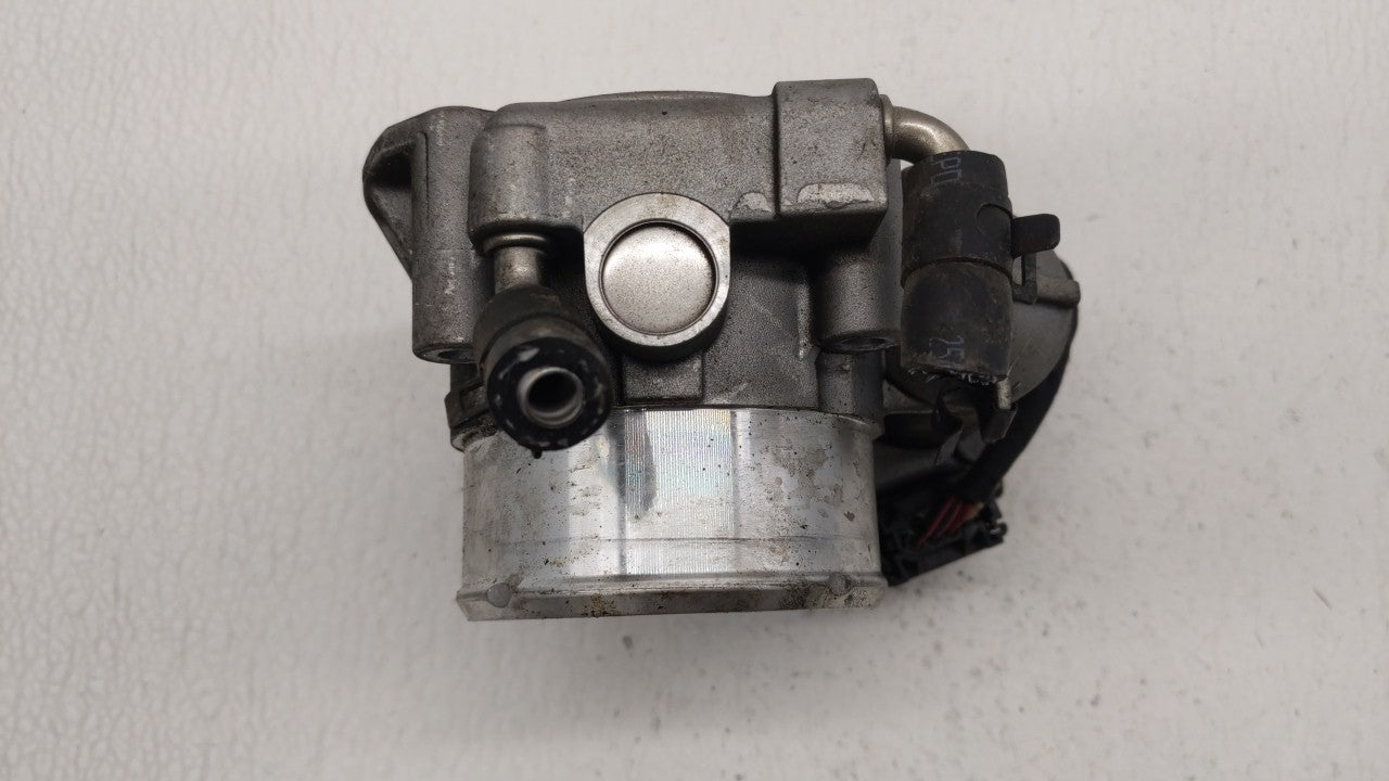 2011-2014 Hyundai Sonata Throttle Body P/N:35100-2G700 Fits Fits 2011 2012 2013 2014 2015 2016 OEM Used Auto Parts - Oemused