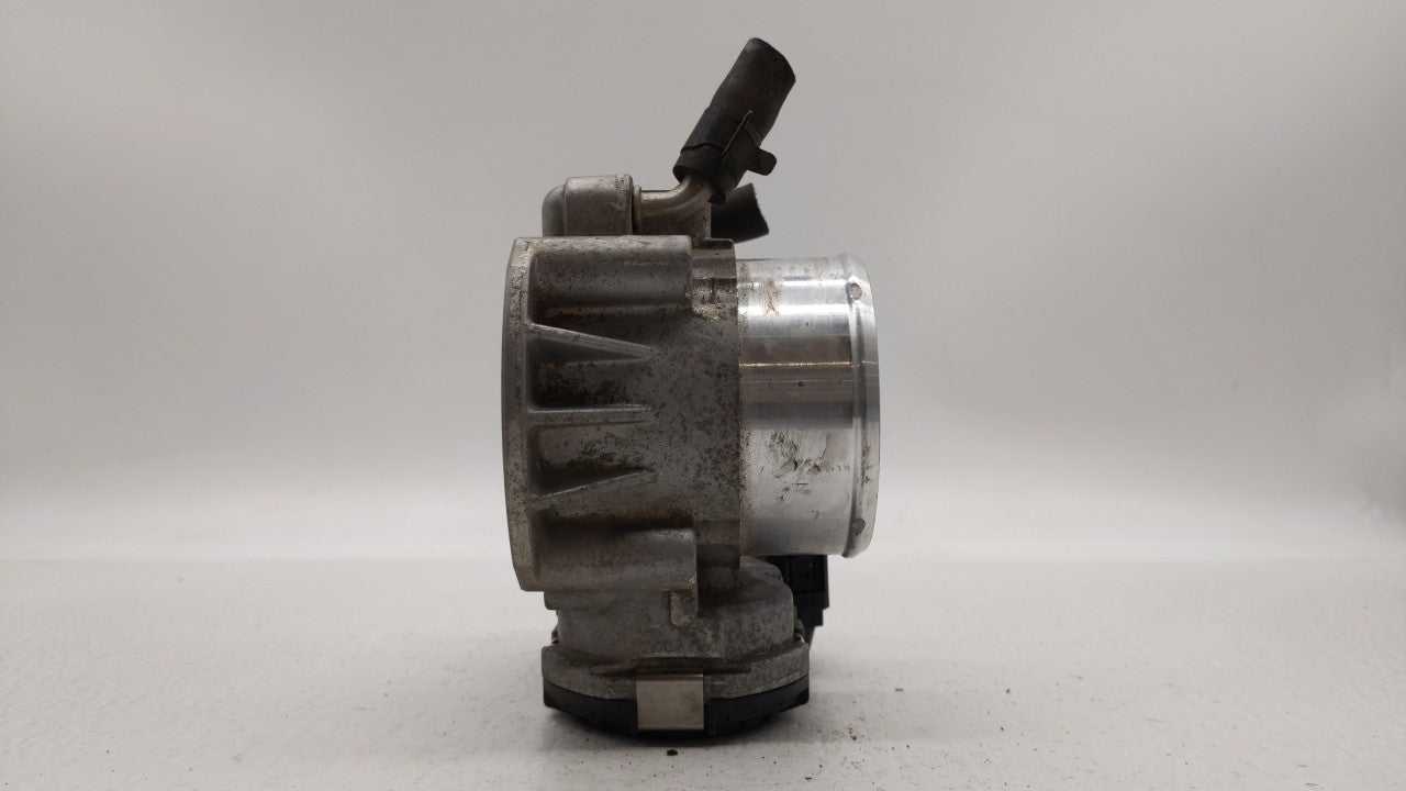 2011-2014 Hyundai Sonata Throttle Body P/N:35100-2G700 Fits Fits 2011 2012 2013 2014 2015 2016 OEM Used Auto Parts - Oemused
