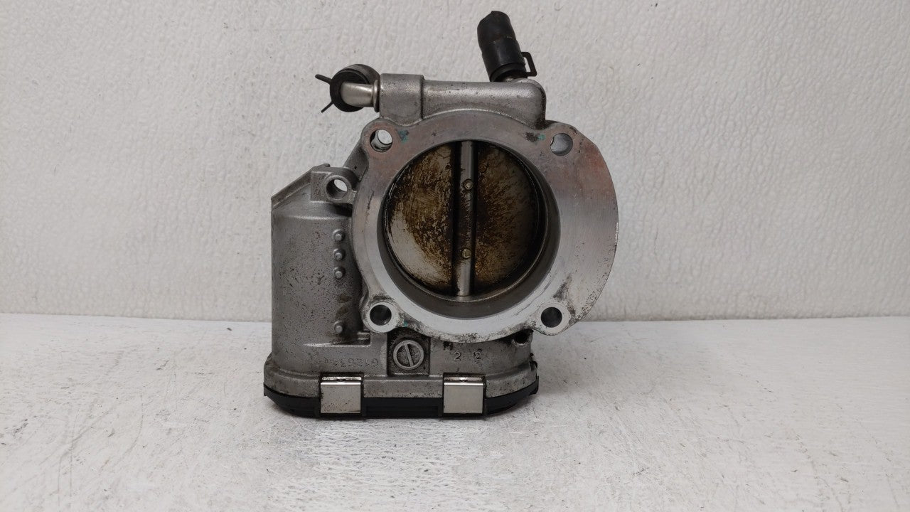 2011-2014 Hyundai Sonata Throttle Body P/N:35100-2G700 Fits Fits 2011 2012 2013 2014 2015 2016 OEM Used Auto Parts - Oemused