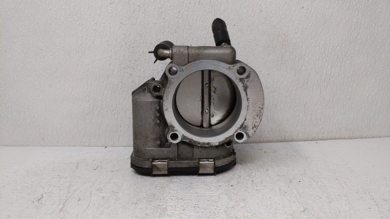 2011-2014 Hyundai Sonata Throttle Body P/N:35100-2G700 Fits Fits 2011 2012 2013 2014 2015 2016 OEM Used Auto Parts - Oemused