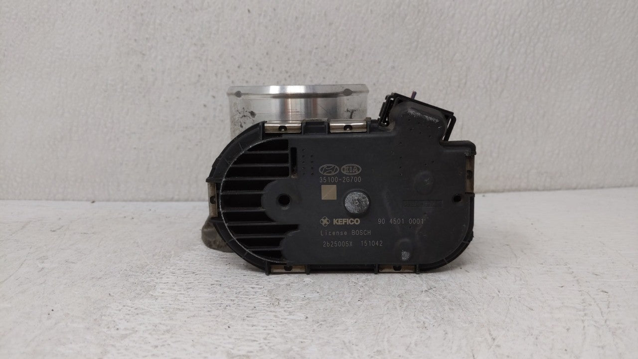 2011-2014 Hyundai Sonata Throttle Body P/N:35100-2G700 Fits Fits 2011 2012 2013 2014 2015 2016 OEM Used Auto Parts - Oemused