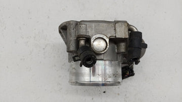 2011-2014 Hyundai Sonata Throttle Body P/N:35100-2G700 Fits Fits 2011 2012 2013 2014 2015 2016 OEM Used Auto Parts
