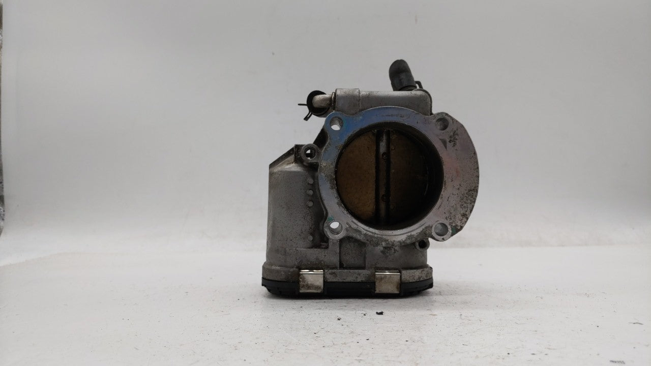 2011-2014 Hyundai Sonata Throttle Body P/N:35100-2G700 Fits Fits 2011 2012 2013 2014 2015 2016 OEM Used Auto Parts - Oemused