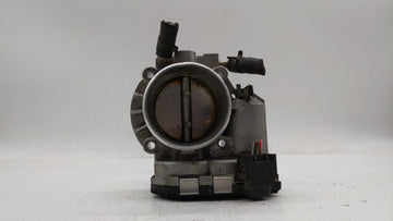 2011-2015 Hyundai Sonata Throttle Body P/N:35100-2G800 Fits Fits 2011 2012 2013 2014 2015 2016 OEM Used Auto Parts - Oemused