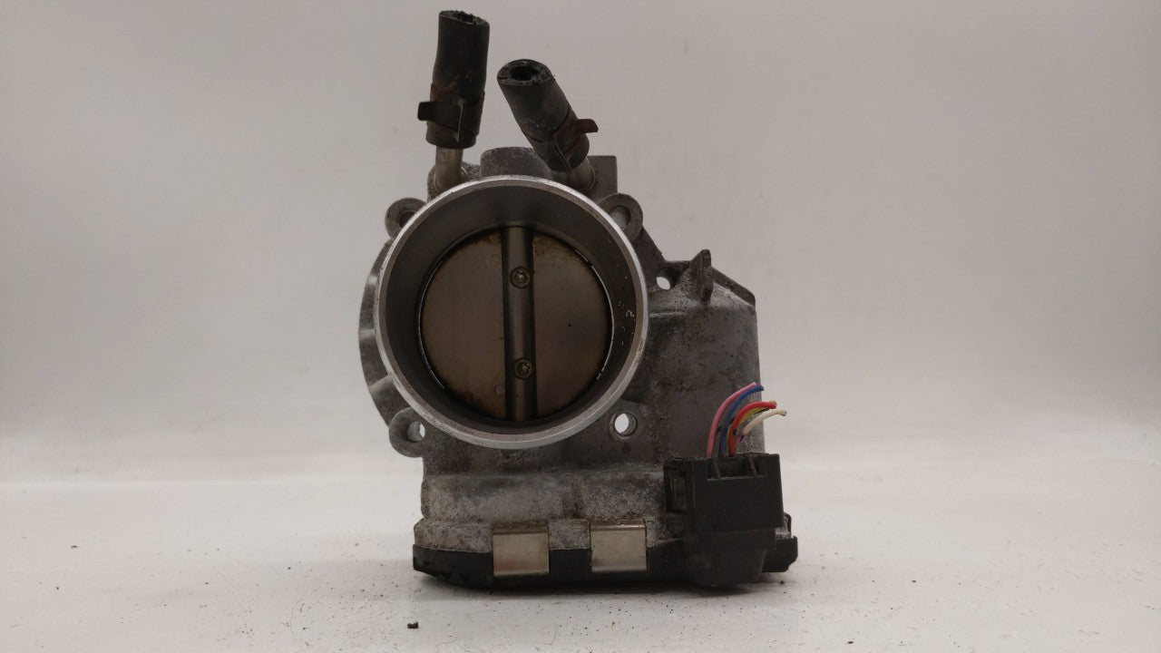 2011-2014 Hyundai Sonata Throttle Body P/N:35100-2G710 Fits Fits 2011 2012 2013 2014 2015 2016 OEM Used Auto Parts - Oemused