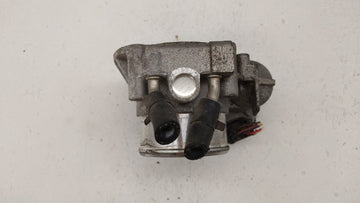 2011-2014 Hyundai Sonata Throttle Body P/N:35100-2G710 Fits Fits 2011 2012 2013 2014 2015 2016 OEM Used Auto Parts