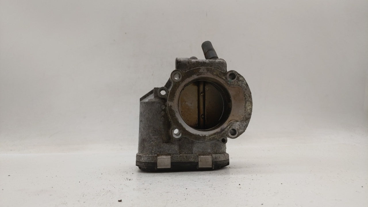 2011-2014 Hyundai Sonata Throttle Body P/N:35100-2G710 Fits Fits 2011 2012 2013 2014 2015 2016 OEM Used Auto Parts - Oemused