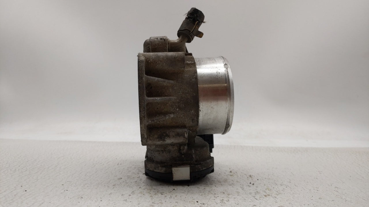 2011-2014 Hyundai Sonata Throttle Body P/N:35100-2G700 Fits Fits 2011 2012 2013 2014 2015 2016 OEM Used Auto Parts - Oemused
