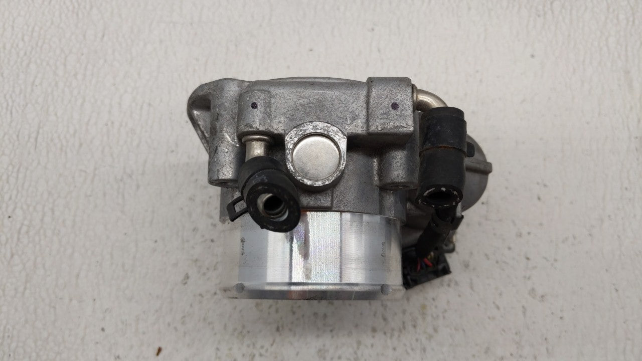 2011-2014 Hyundai Sonata Throttle Body P/N:35100-2G700 Fits Fits 2011 2012 2013 2014 2015 2016 OEM Used Auto Parts - Oemused