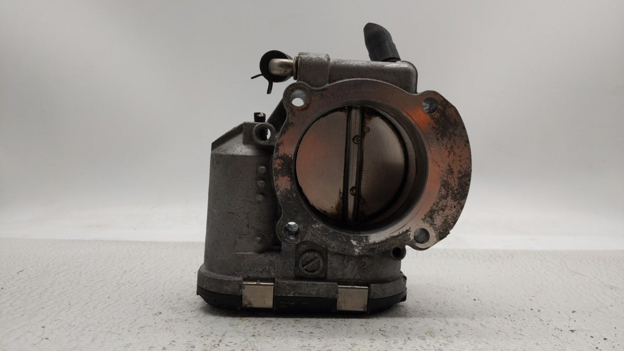 2011-2014 Hyundai Sonata Throttle Body P/N:35100-2G700 Fits Fits 2011 2012 2013 2014 2015 2016 OEM Used Auto Parts - Oemused