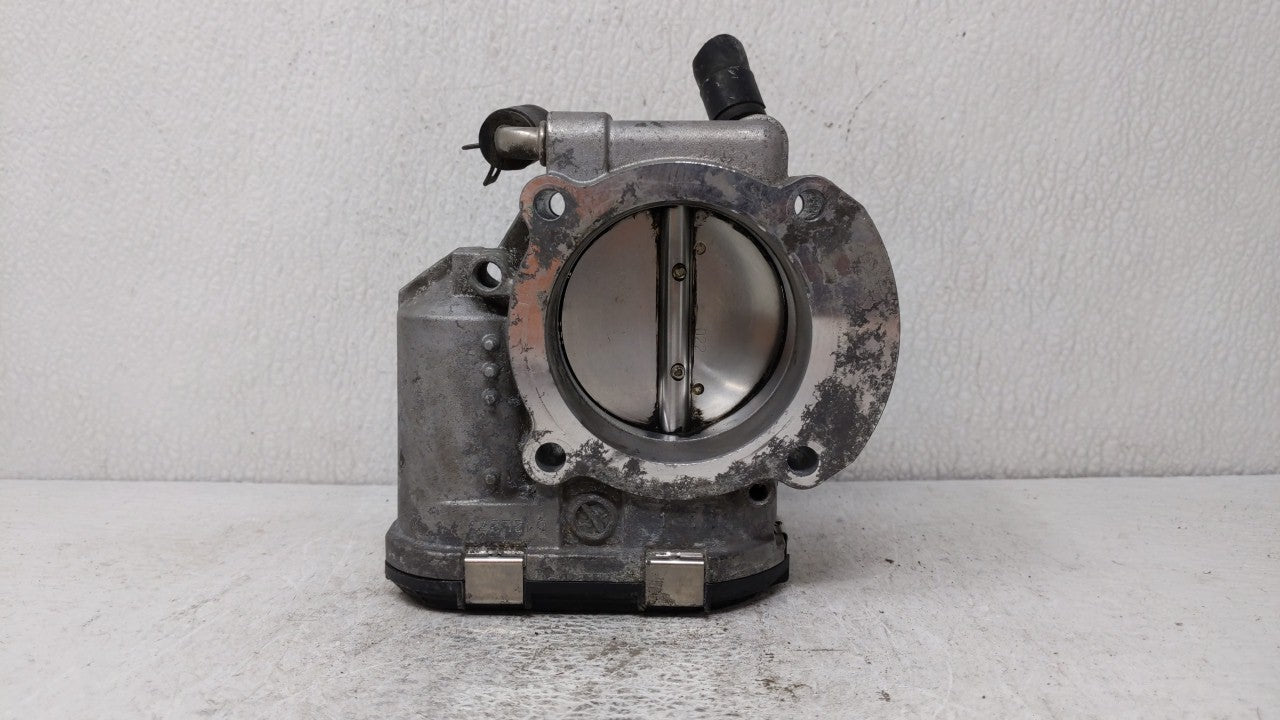 2011-2014 Hyundai Sonata Throttle Body P/N:35100-2G700 Fits Fits 2011 2012 2013 2014 2015 2016 OEM Used Auto Parts - Oemused